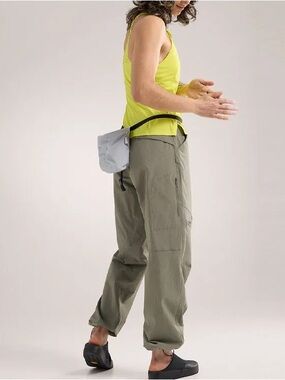 Arc’teryx Women's Clarkia Cotton Wide Leg Pant climbing Hiking pant Size 10 Tall
